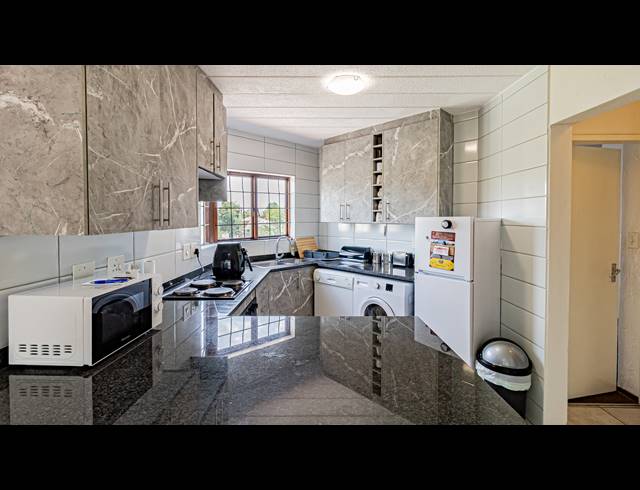 2 BEDROOM APARTMENT FOR SALE IN GLENVISTA